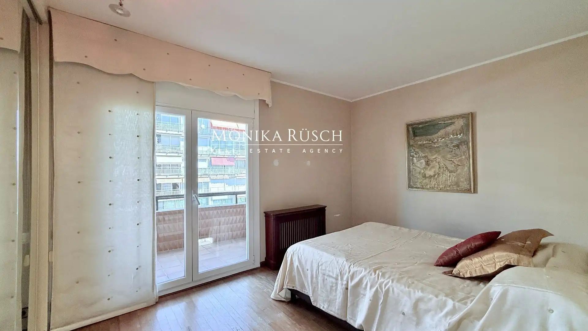 Habitación de Piso en venta en Barcelona con Calefacción, Terraza y Trastero