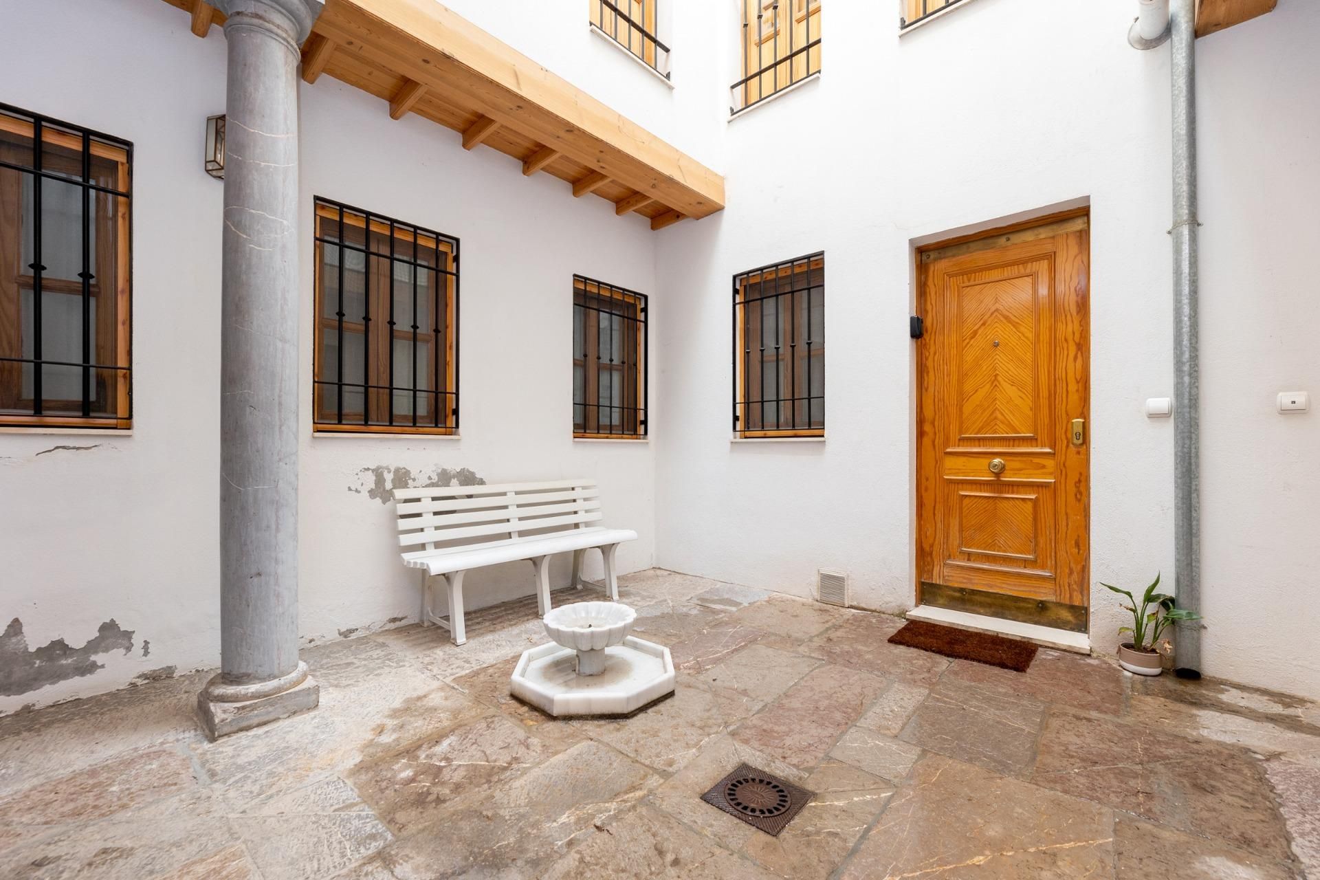 Apartment for sale in  Granada Capital  with Heating