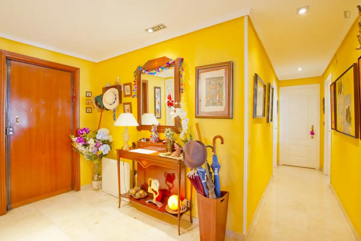 Room in Sevilla, Sevilla