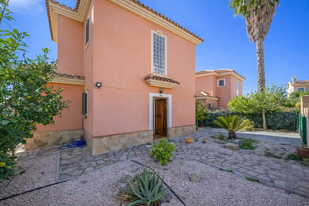 Casa o chalet en venta en Carrer de ľEspígol, Bonalba - Cotoveta