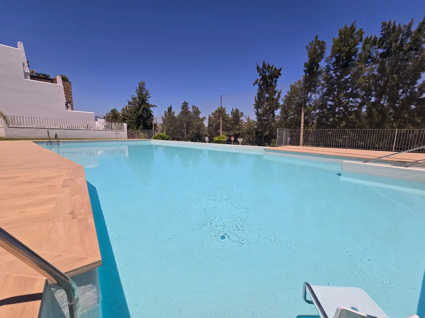Swimming pool of Flat for sale in Mijas  with Air Conditioner, Heating and Terrace