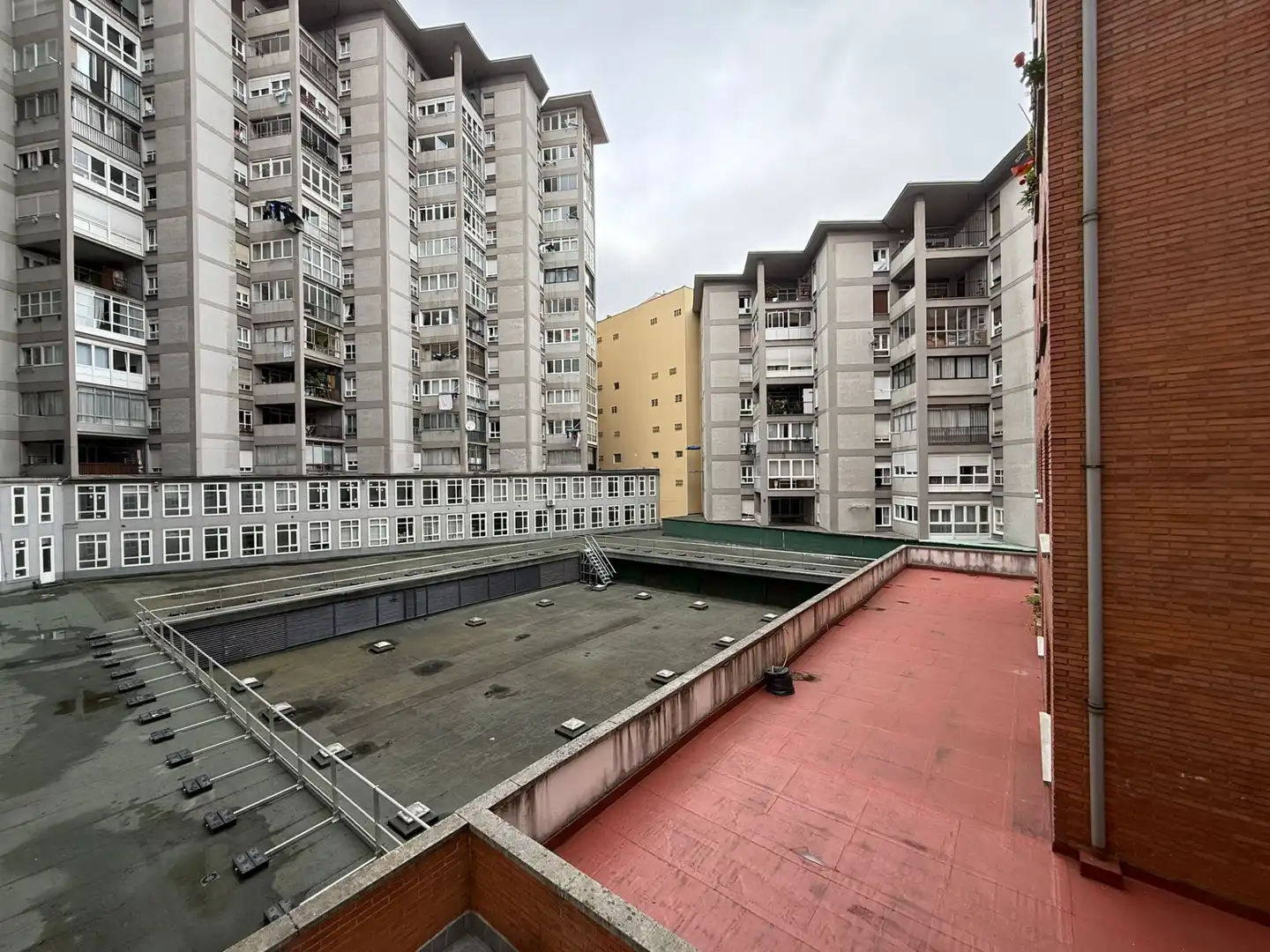 Terraza de Piso en venta en Oviedo  con Calefacción