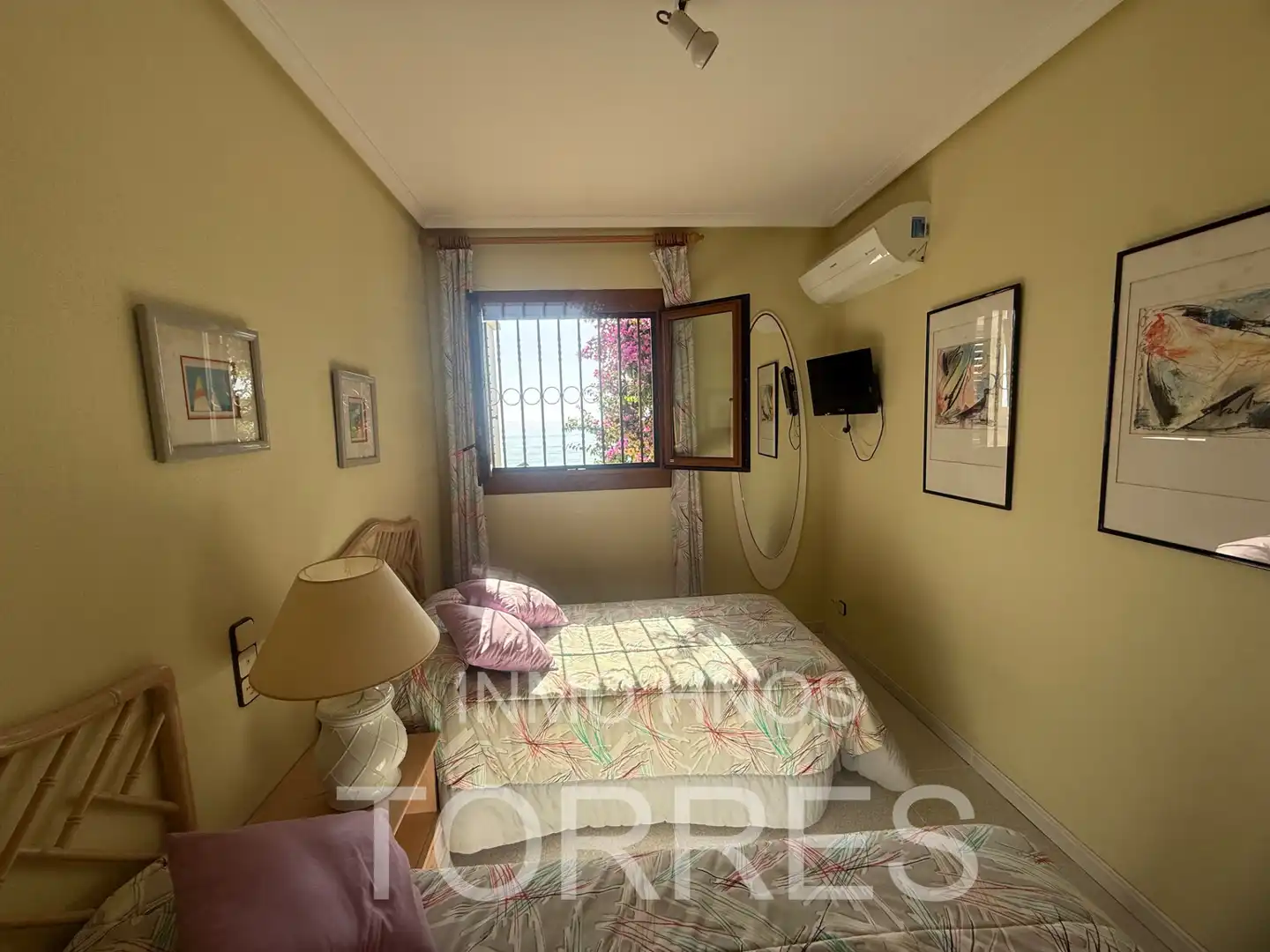 Habitación de Casa adosada en venta en Benicarló con Aire acondicionado, Jardín privado y Terraza