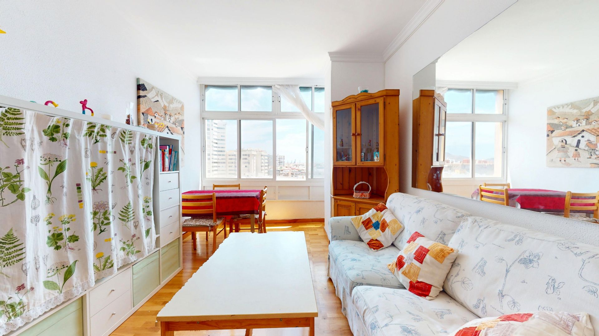 Sala de estar de Piso en venta en Las Palmas de Gran Canaria