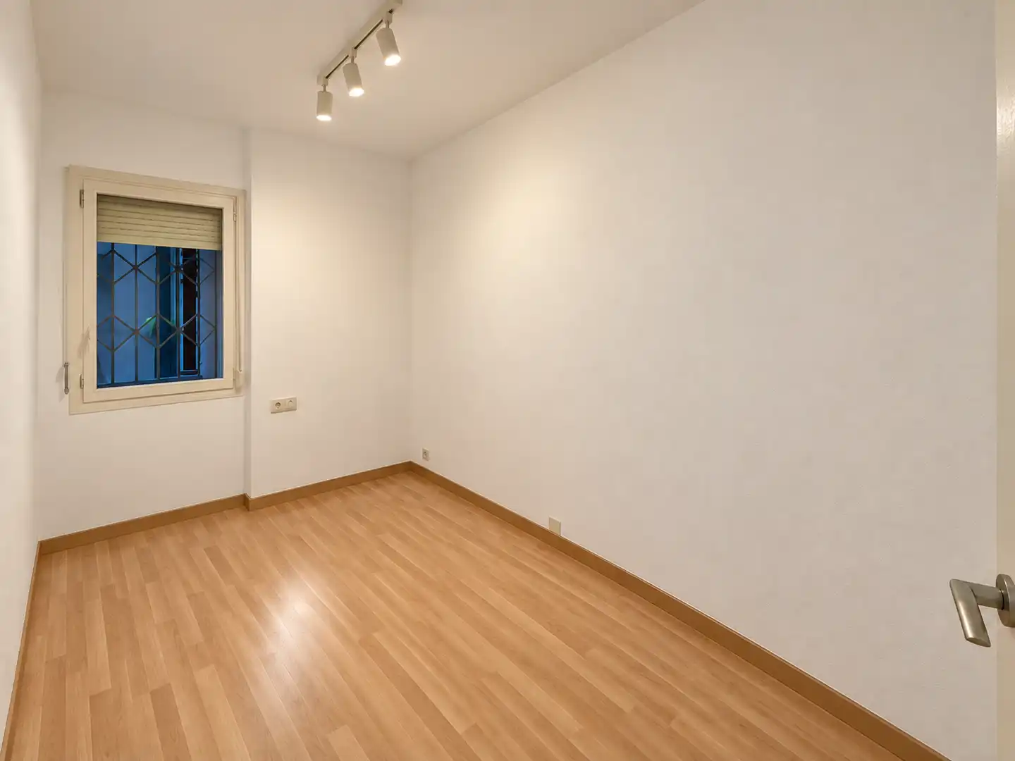 Flat with terrace for sale in Carrer de Mallorca, imagen 4