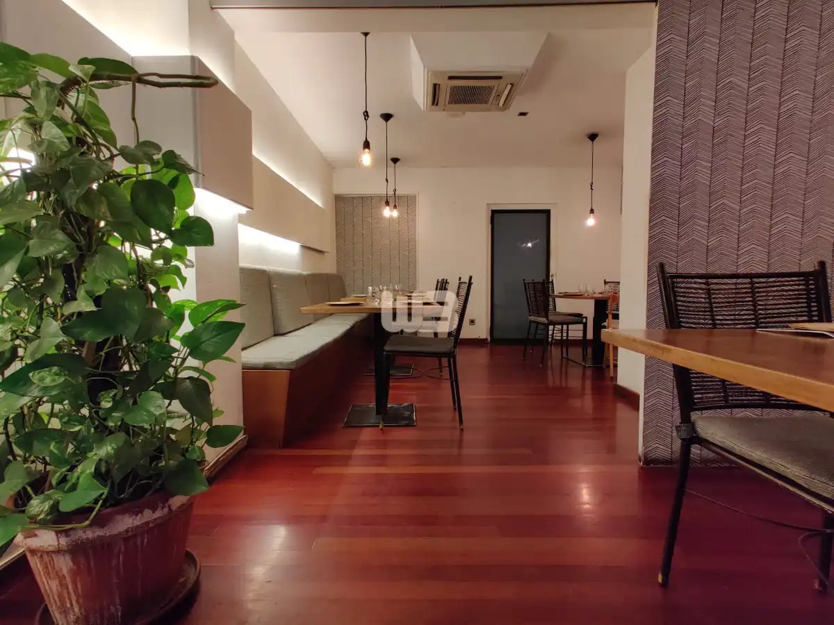 Business premises for transfer in Carrer de Bailèn, imagen 14