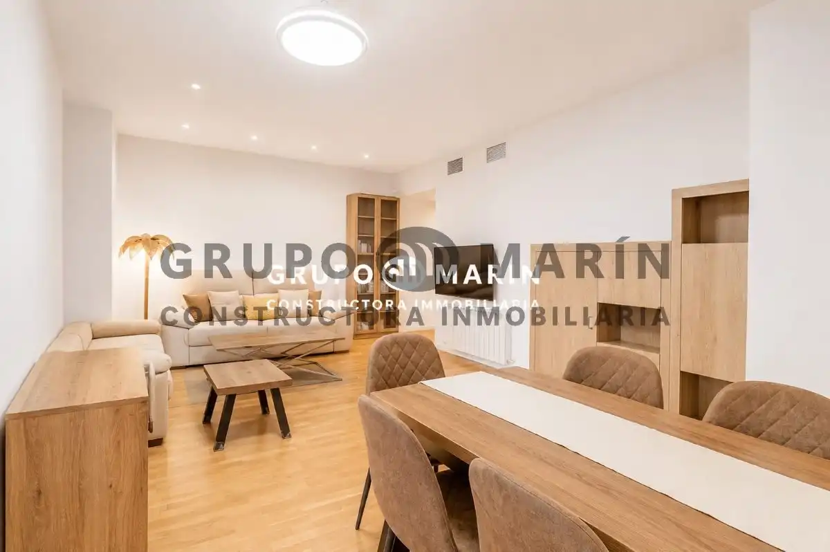 Sala d'estar de Pis en venda en Barcelona