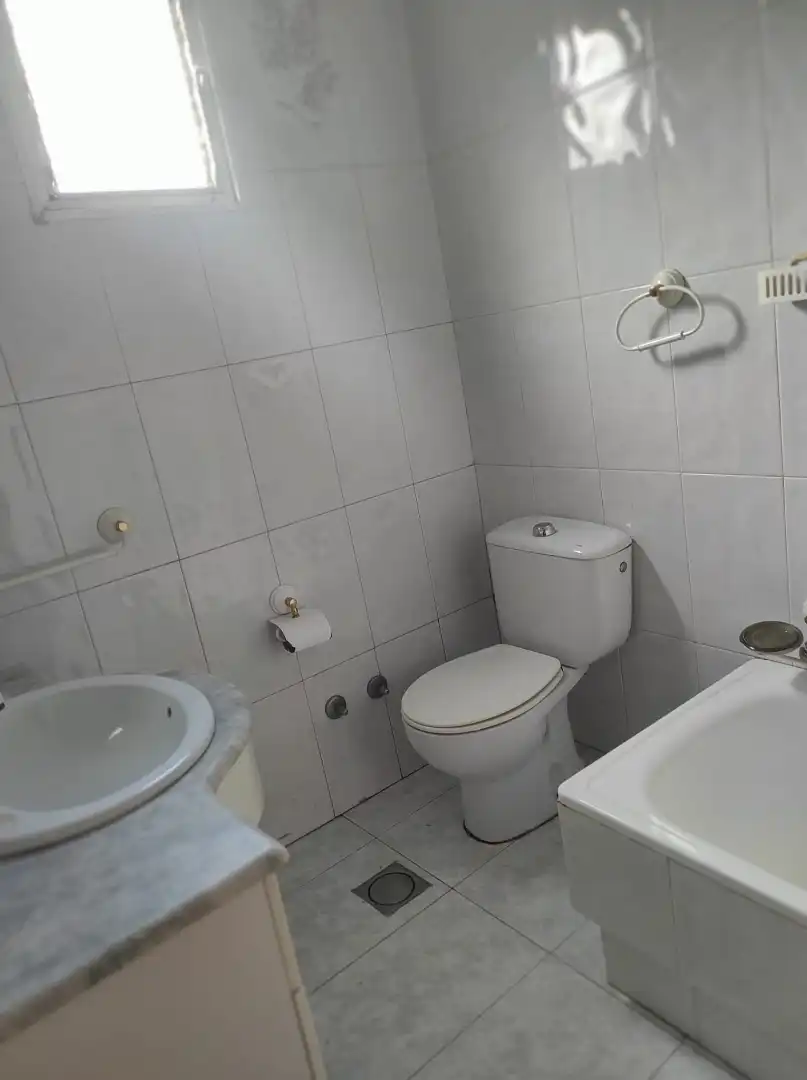 Bathroom of Houses for sale in Vigo   with Private garden, Terrace and Storage room