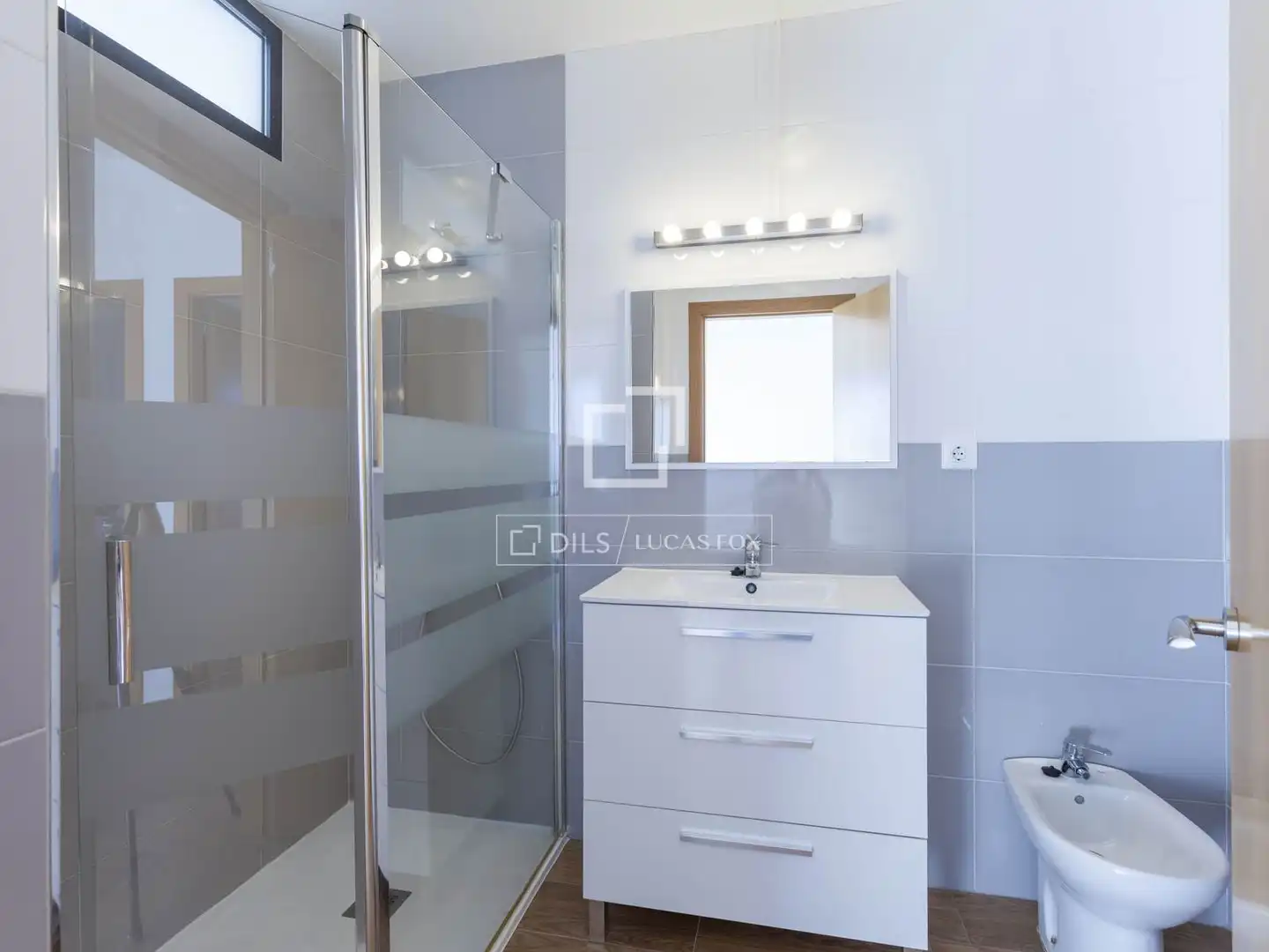 Baño de Casa o chalet de alquiler en Godella con Aire acondicionado, Jardín privado y Piscina