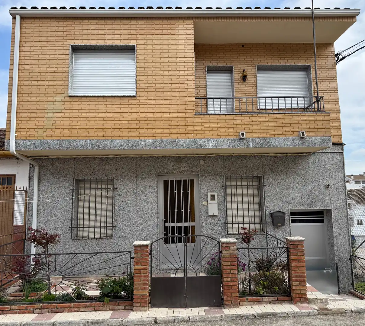 Adossat amb jardí en venda a Calle Alta