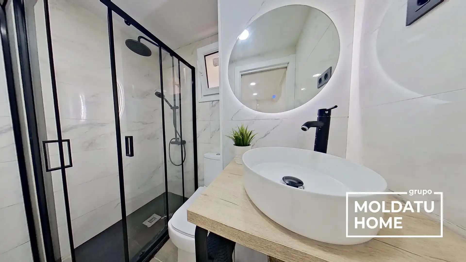 Badezimmer von Wohnungen zum Verkauf in Bilbao  mit Heizung