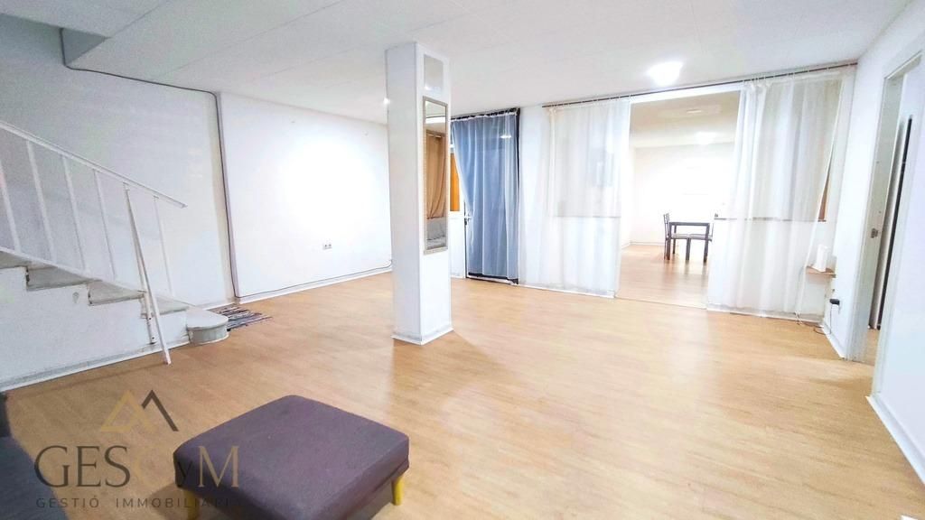 Local en venta en Sant Joan Despí