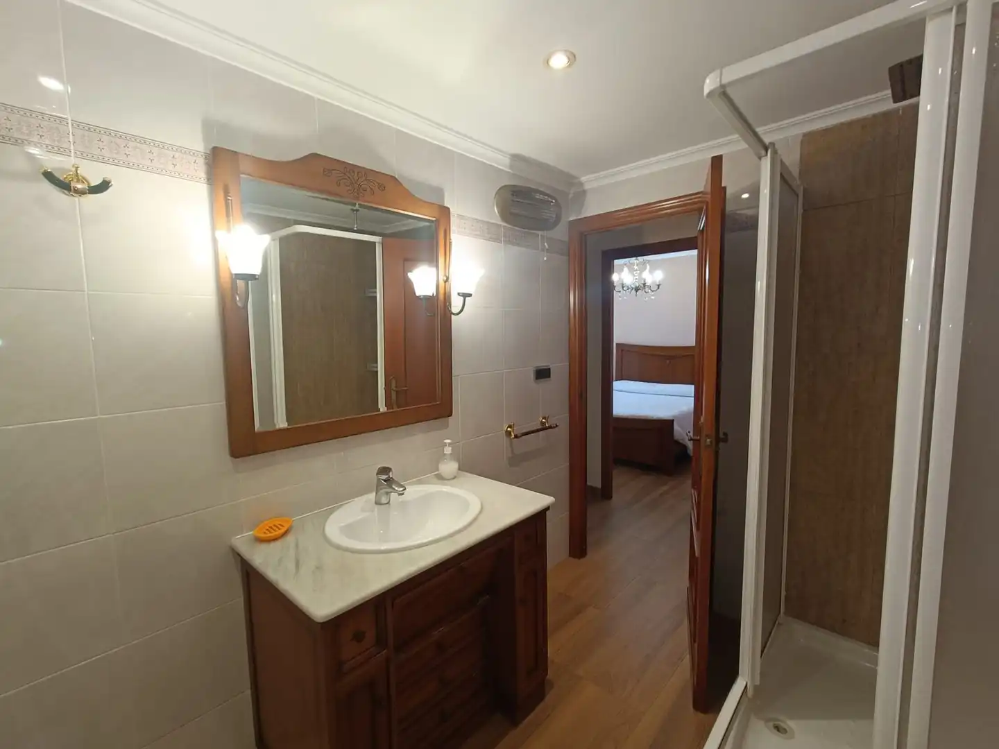 Baño de Piso de alquiler en Sueca con Amueblado y Piscina comunitaria