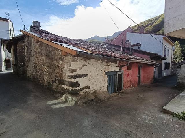 Finca rústica en Venta en Aller