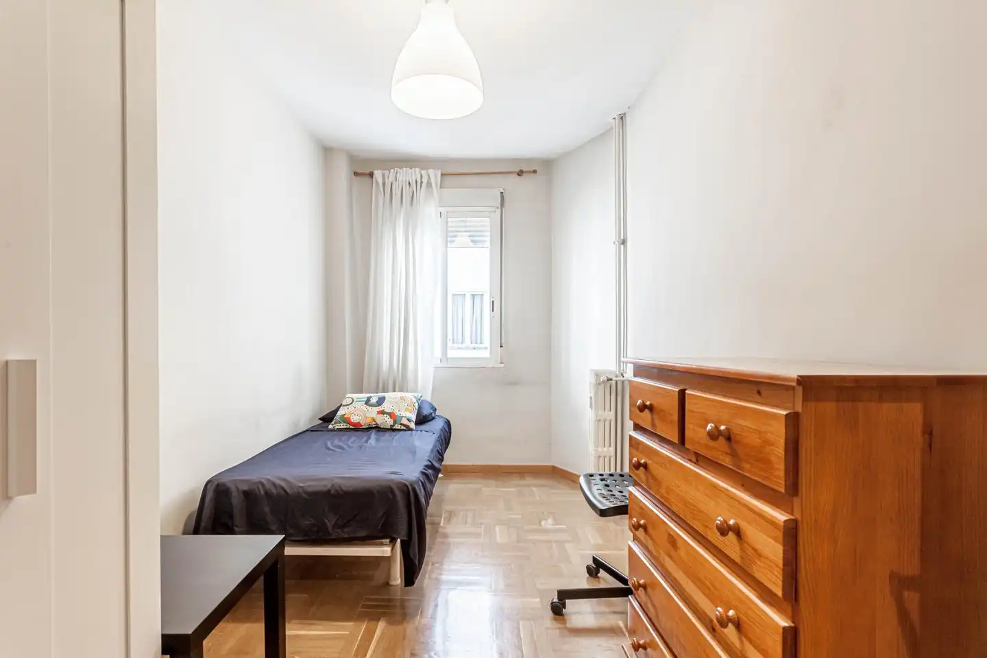 Bedroom of Flat for sale in Madrid  with Heating, Parquet flooring and Terrace