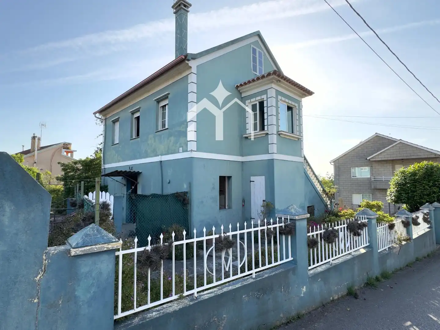 Außenansicht von Haus oder Chalet zum Verkauf in Bueu mit Heizung und Ofen