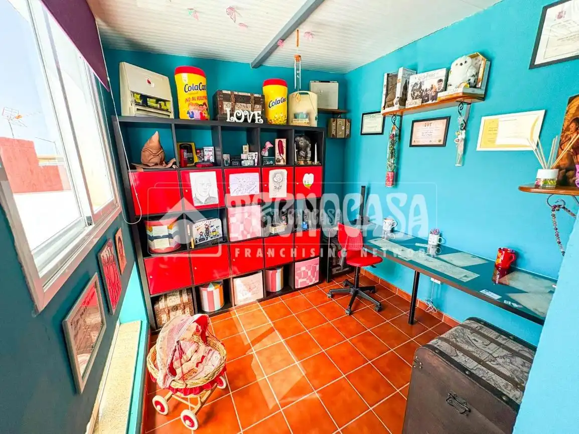 Detached homes for sale in Agüimes  with Balcony