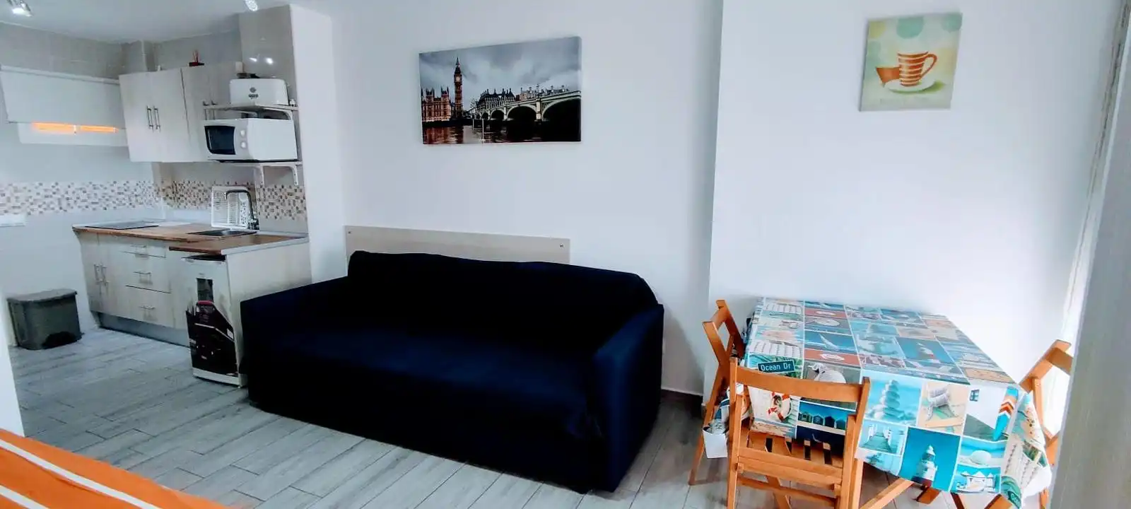 Sala d'estar de Estudi en venda en Benalmádena amb Aire condicionat, Terrassa i Moblat