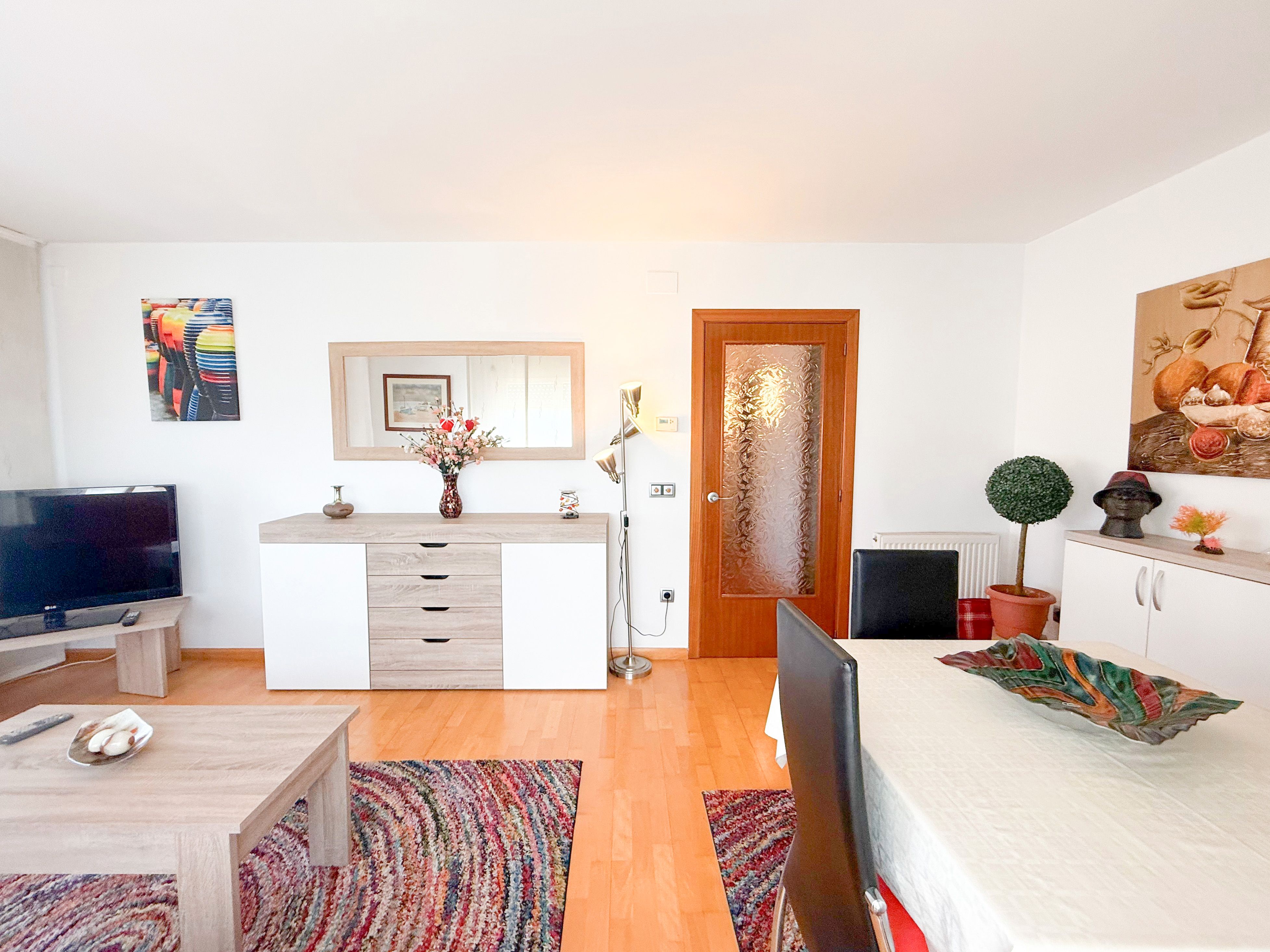 Living room of Flat for sale in Figueres  with Air Conditioner, Heating and Furnished