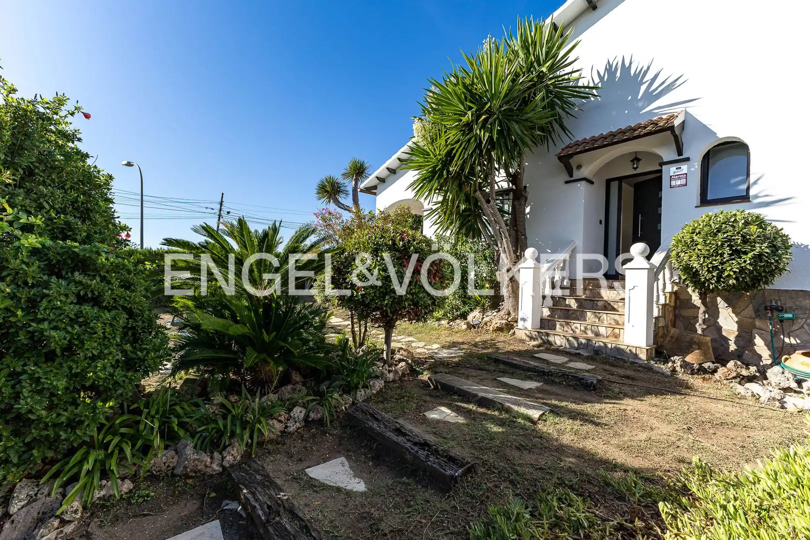 Exterior view of Houses for sale in El Vendrell  with Heating, Private garden and Parquet flooring