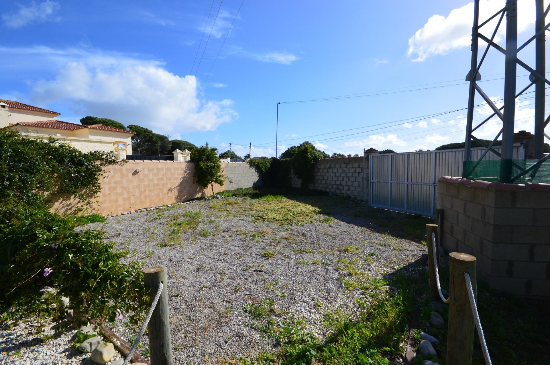 Country house for sale in Chiclana de la Frontera  with Private garden and Community pool