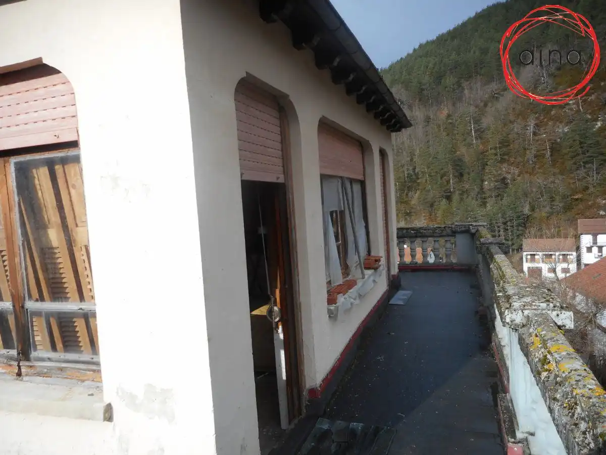 Exterior view of Country homes for sale in Uztárroz / Uztarroze  with Private garden, Terrace and Furnished