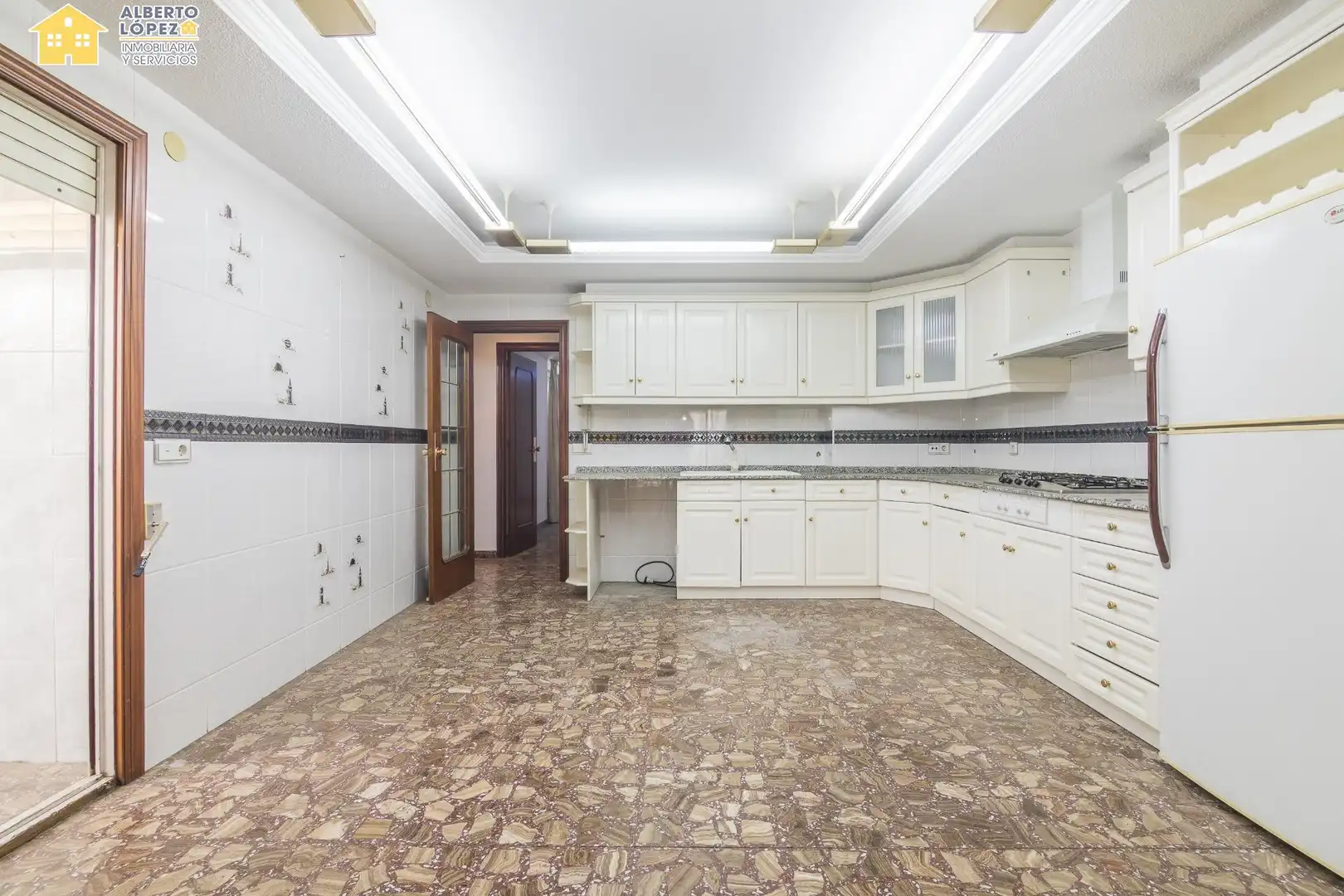 Cocina de Ático en venta en Elche / Elx con Terraza y Balcón