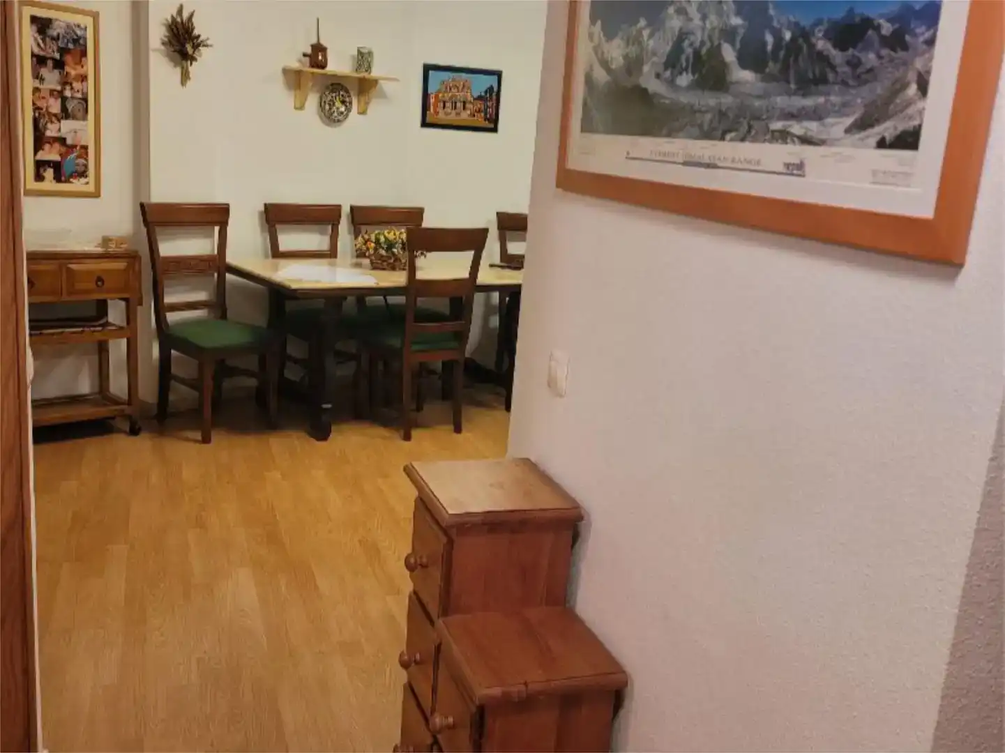 Comedor de Piso en venta en Salvacañete con Parquet, Trastero y Amueblado