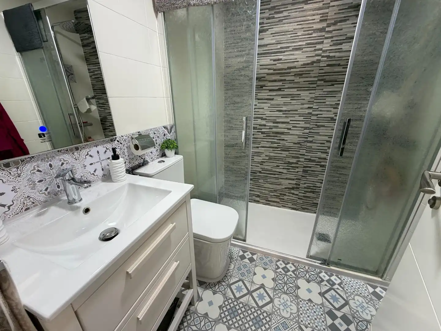 Baño de Piso en venta en Nucli Antic