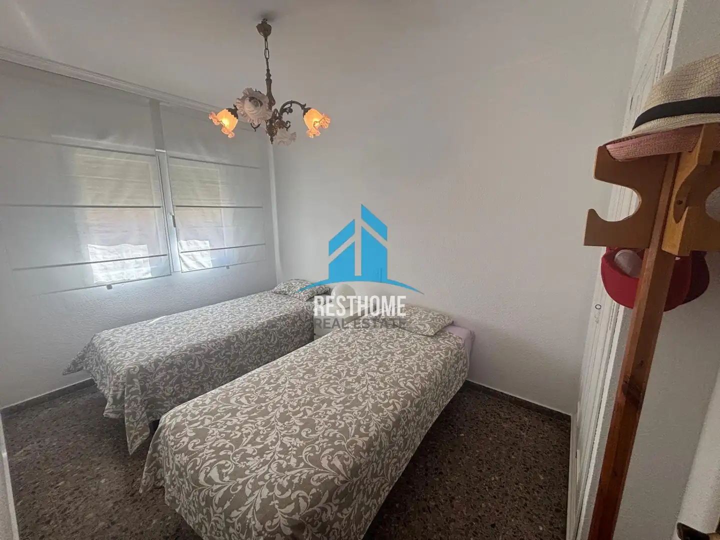 Habitación de Apartamento de alquiler en Cullera con Aire acondicionado, Amueblado y Piscina comunitaria