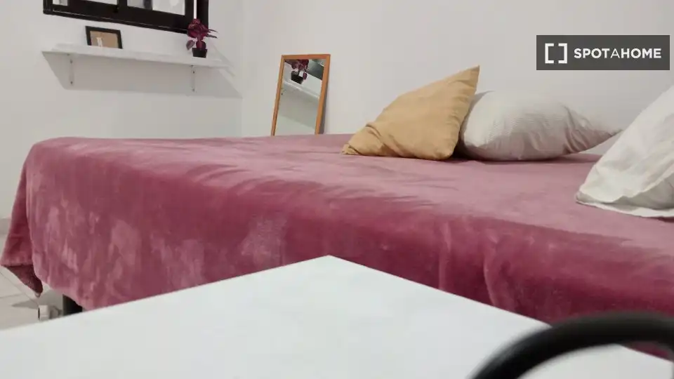Schlafzimmer von Wohnung zur untervermieten in Las Palmas de Gran Canaria mit Klimaanlage, Terrasse und Möbliert