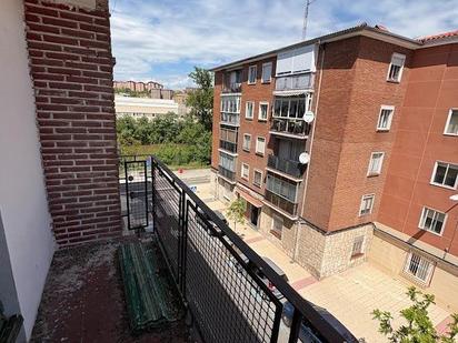 Exterior view of Flat for sale in Valladolid Capital  with Terrace