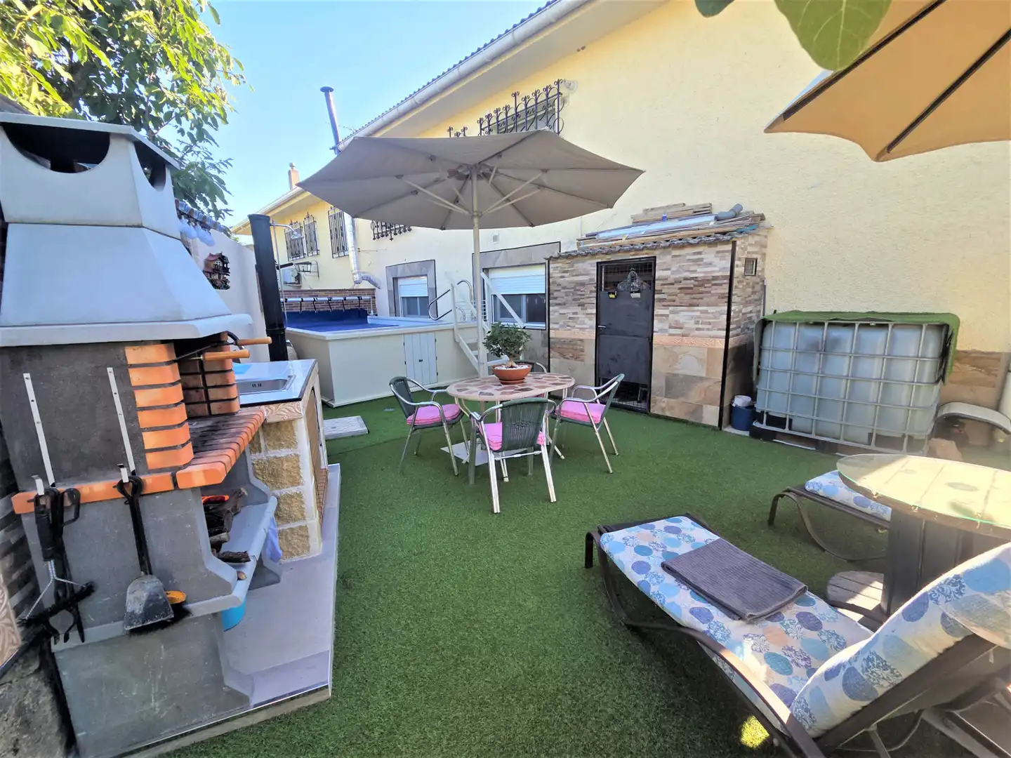 Terrace of Detached homes for sale in Navalagamella  with Air Conditioner, Heating and Private garden