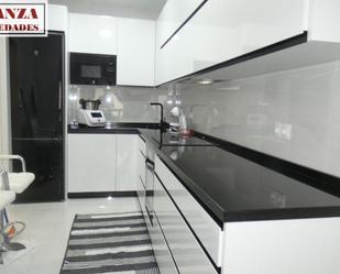 Kitchen of Planta baja to rent in Benalmádena  with Air Conditioner, Furnished and Community pool