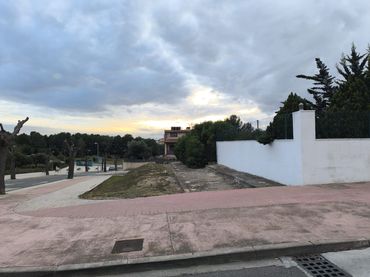 Terreno industrial en venta en Avinguda Rosa dels Vents 2