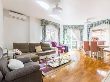 Flat with balcony for sale in Sur
