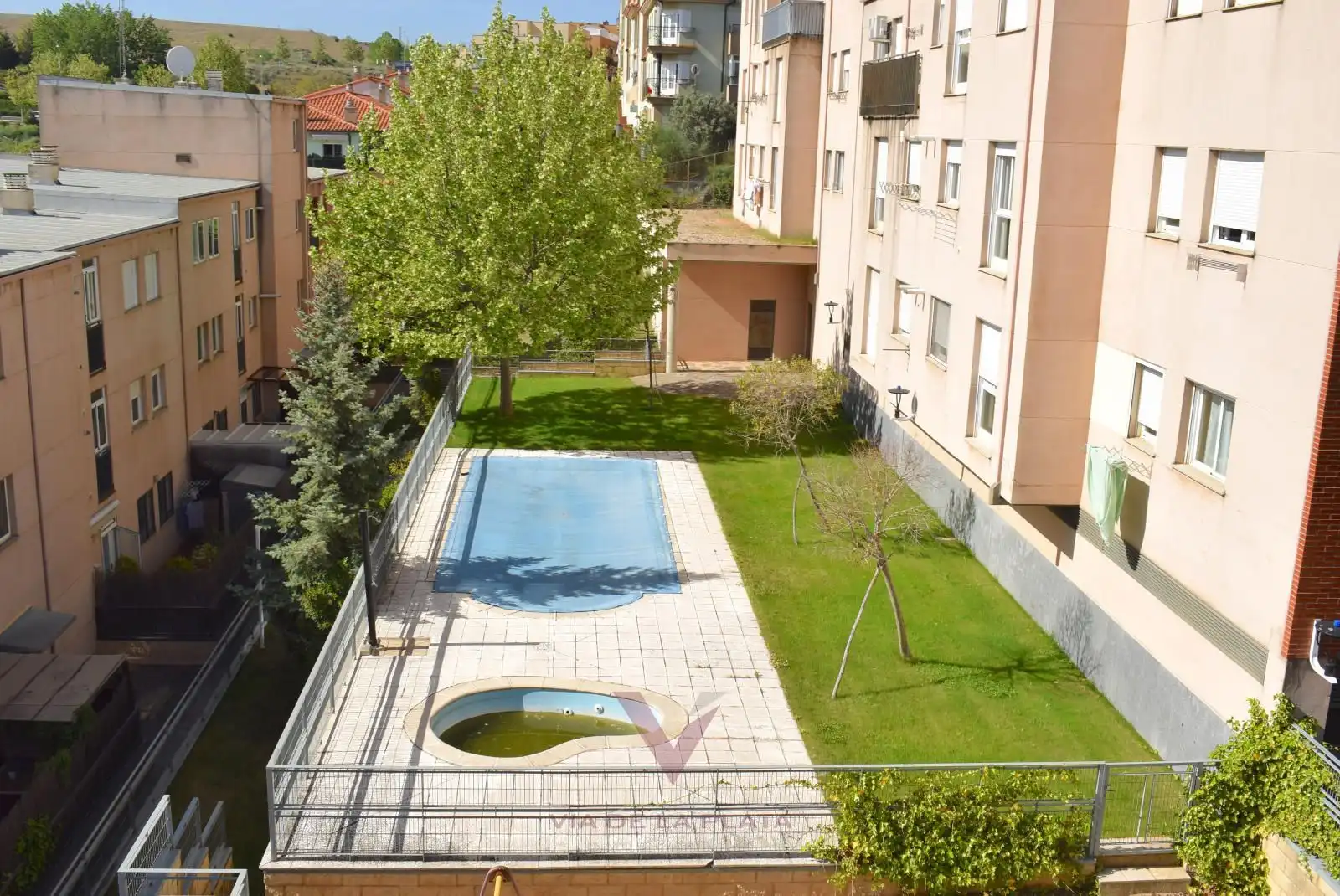 Swimming pool of Duplexes for sale in Salamanca  with Air Conditioner, Heating and Terrace