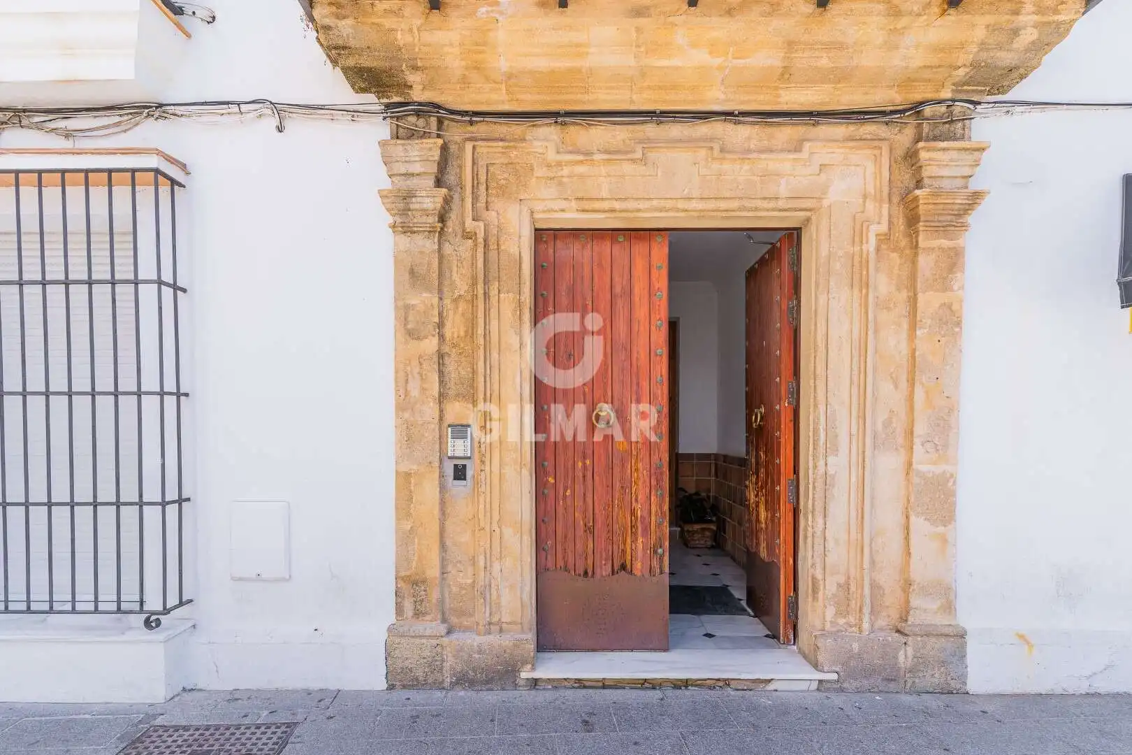 Vista exterior de Pis en venda en El Puerto de Santa María amb Calefacció i Moblat