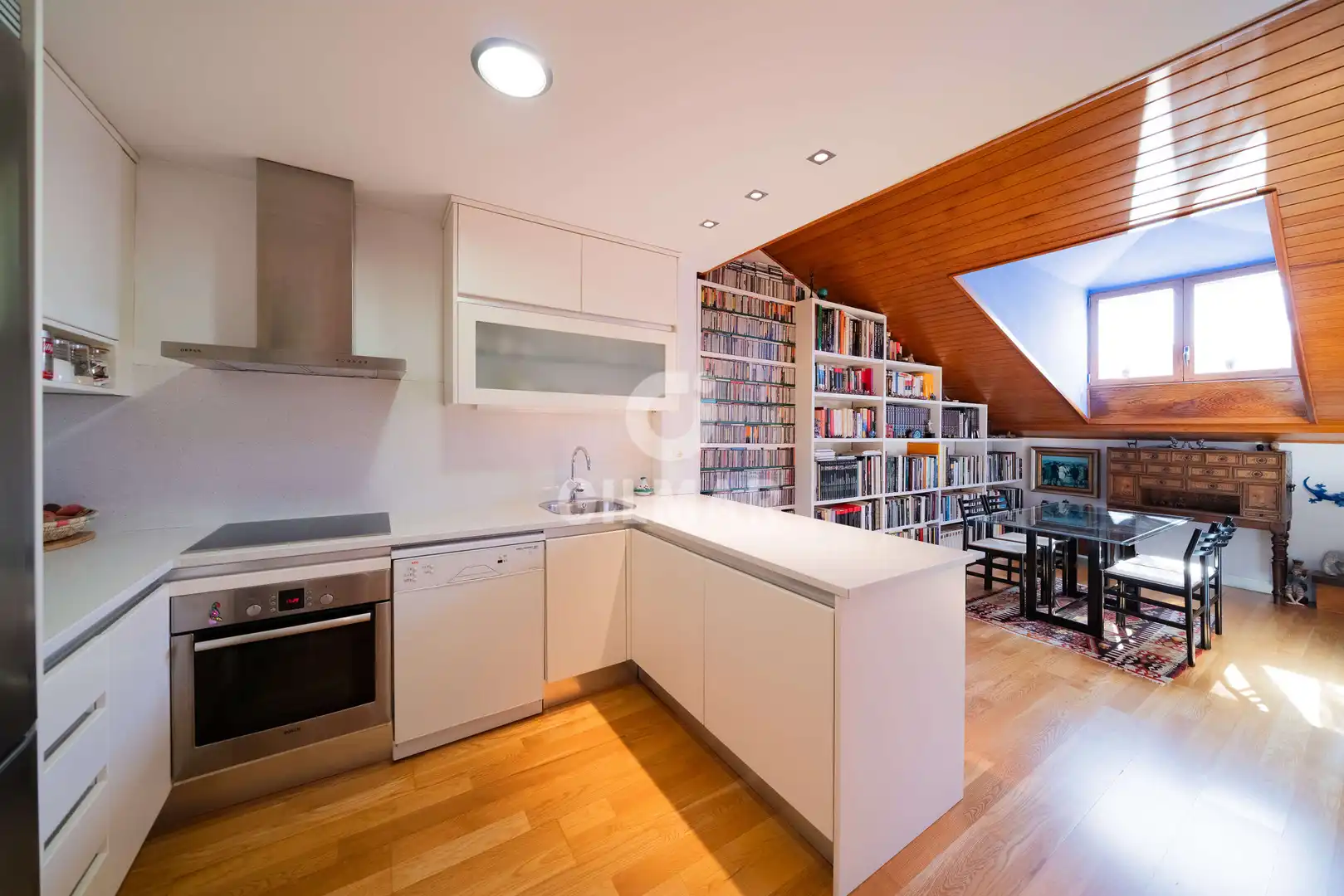 Cocina de Piso en venta en Madrid con Calefacción