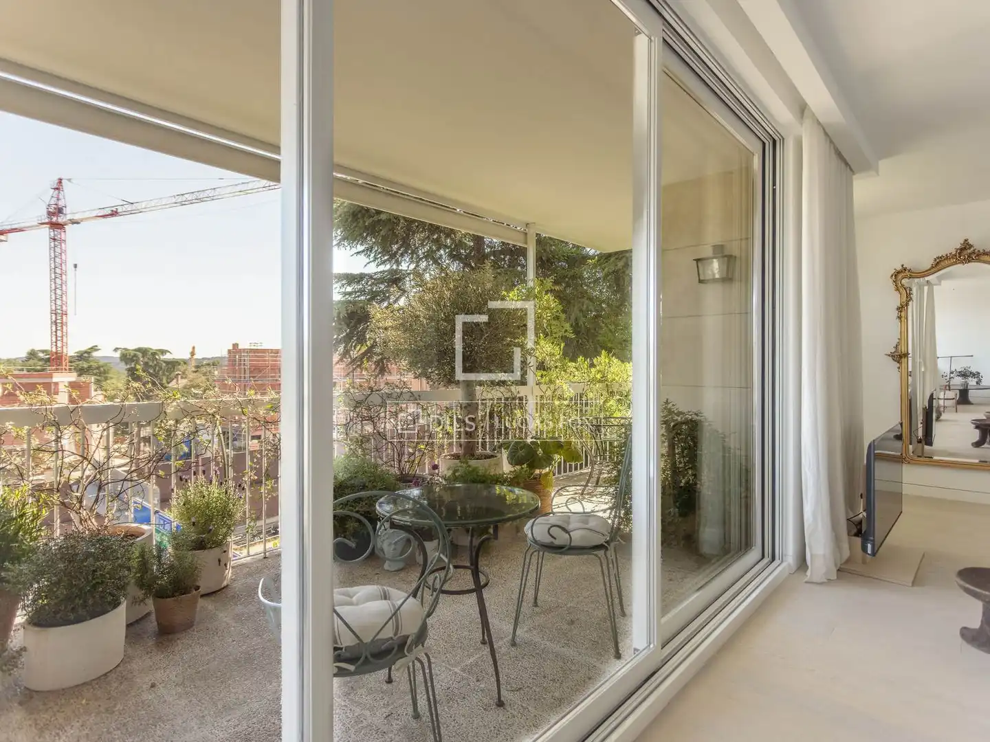 Balcony of Flat for rent in Madrid  with Air Conditioner, Heating and Private garden