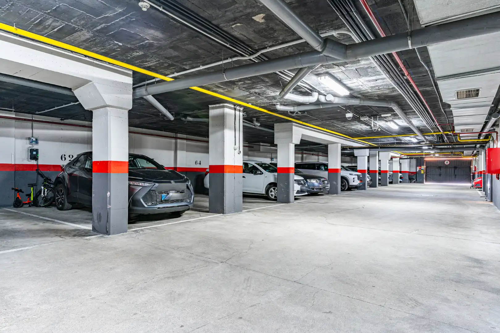 Parkplatz von Wohnung zum Verkauf in Las Rozas de Madrid mit Klimaanlage, Heizung und Parkett
