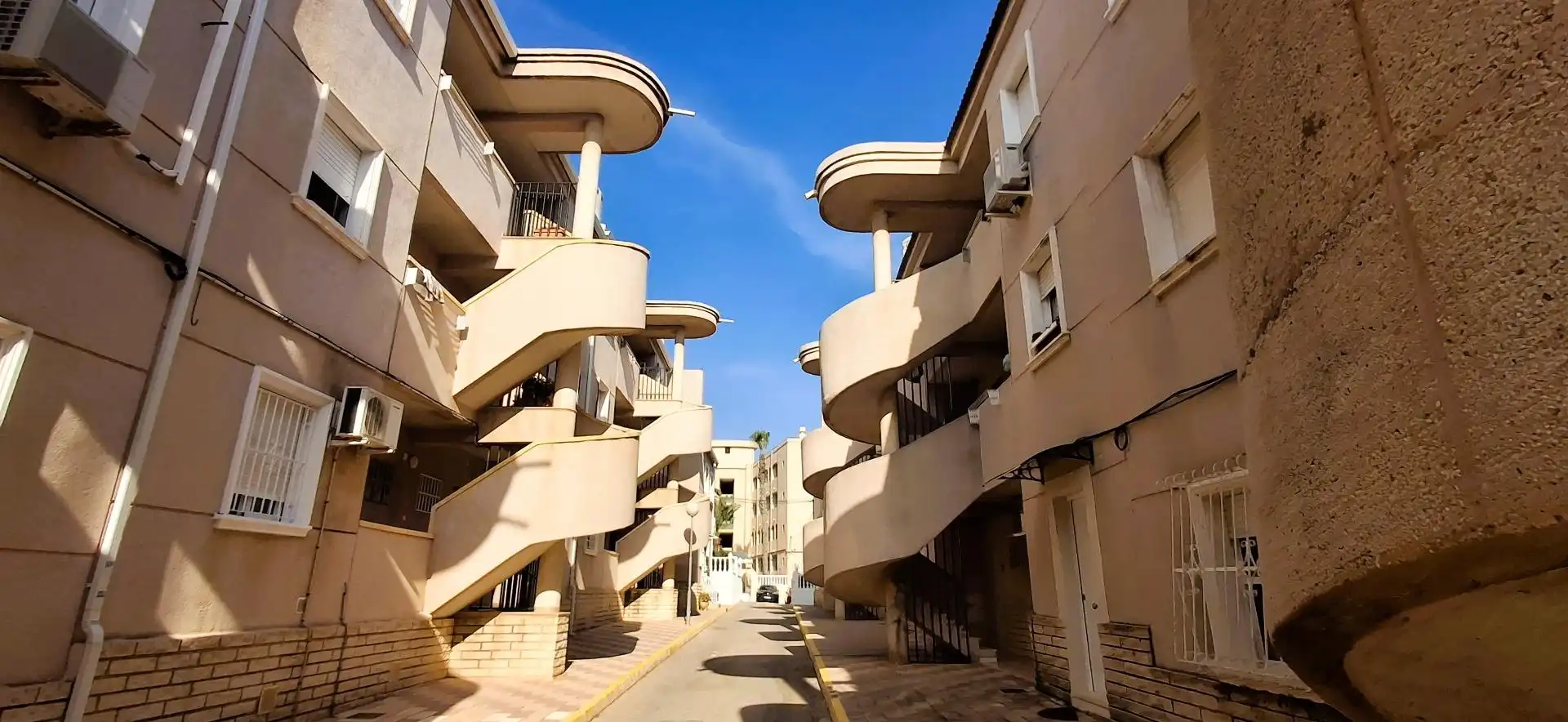 Außenansicht von Erdgeschoss zur Miete in Orihuela mit Klimaanlage, Privatgarten und Terrasse