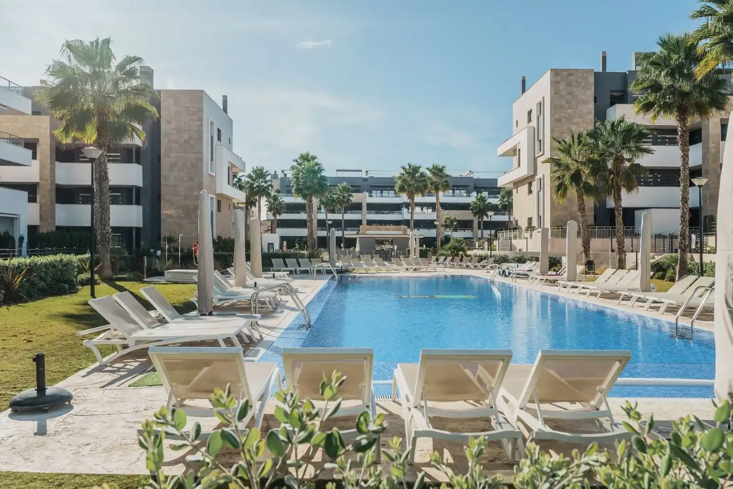 Piscina de Ático en venta en Orihuela con Aire acondicionado, Calefacción y Terraza