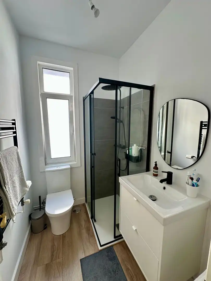 Bathroom of Flat for sale in A Coruña Capital   with Heating and Storage room