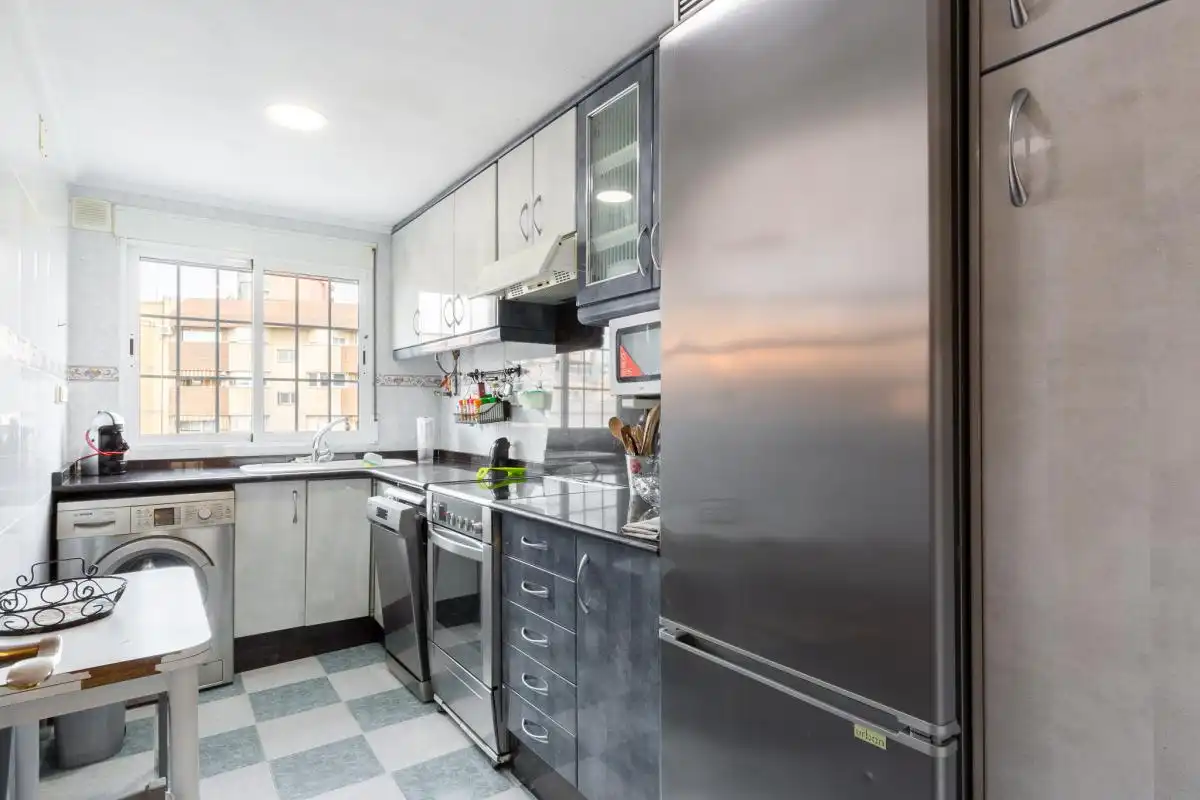Cocina de Piso en venta en Valencia con Calefacción y Amueblado