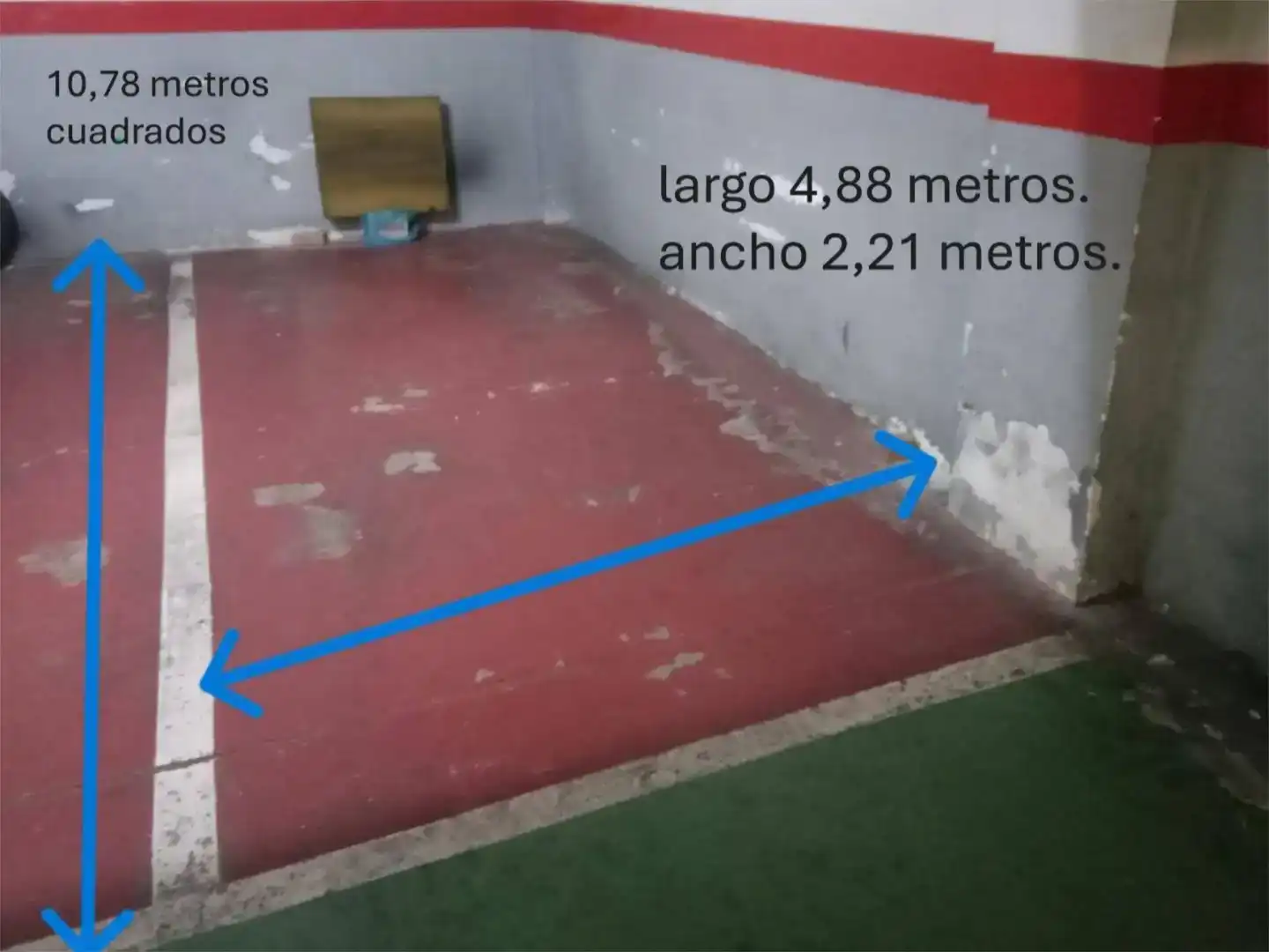 Aparcament de Garatge en venda en Barcelona amb Alarma