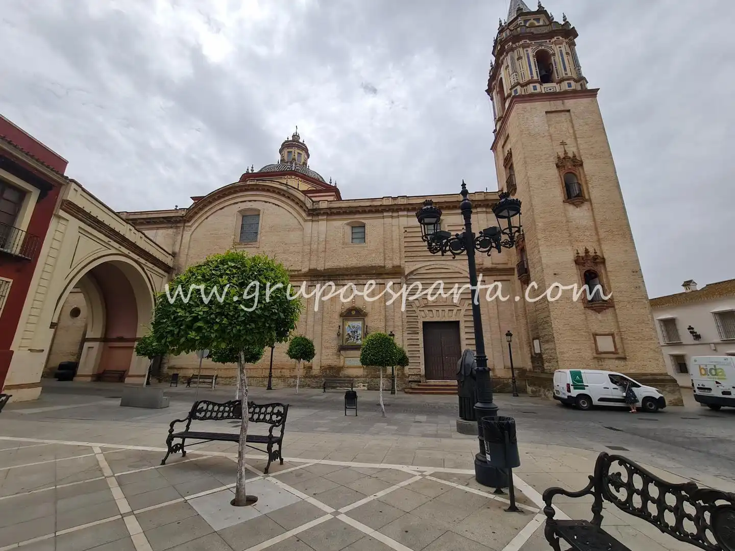 Vista exterior de Casa adosada en venta en Umbrete