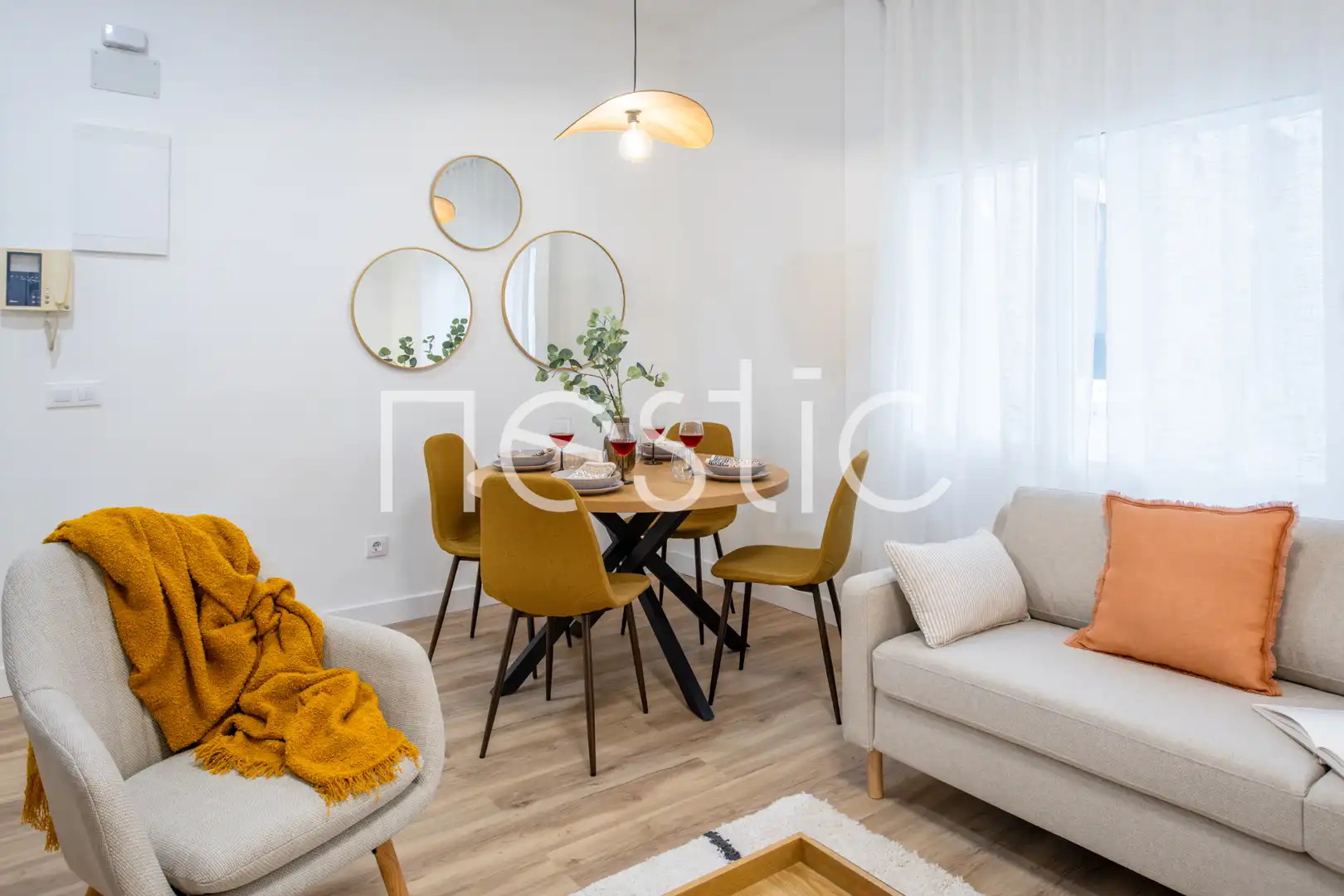 Living room of Apartments for rent in Madrid  with Heating, Furnished and Washing machine