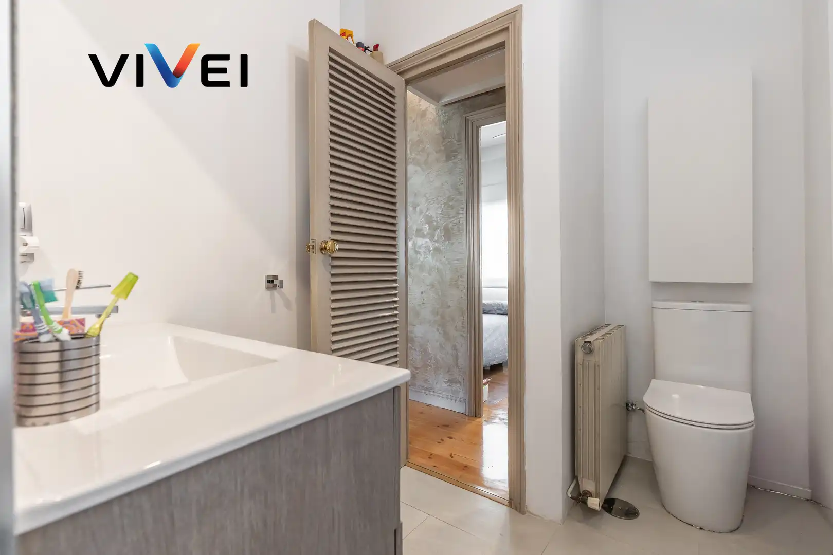 Badezimmer von Dachboden zum Verkauf in Madrid mit Klimaanlage, Heizung und Terrasse