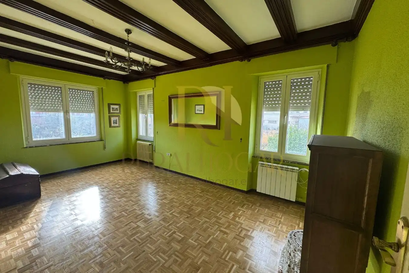 Living room of Houses for sale in León Capital   with Heating, Private garden and Parquet flooring